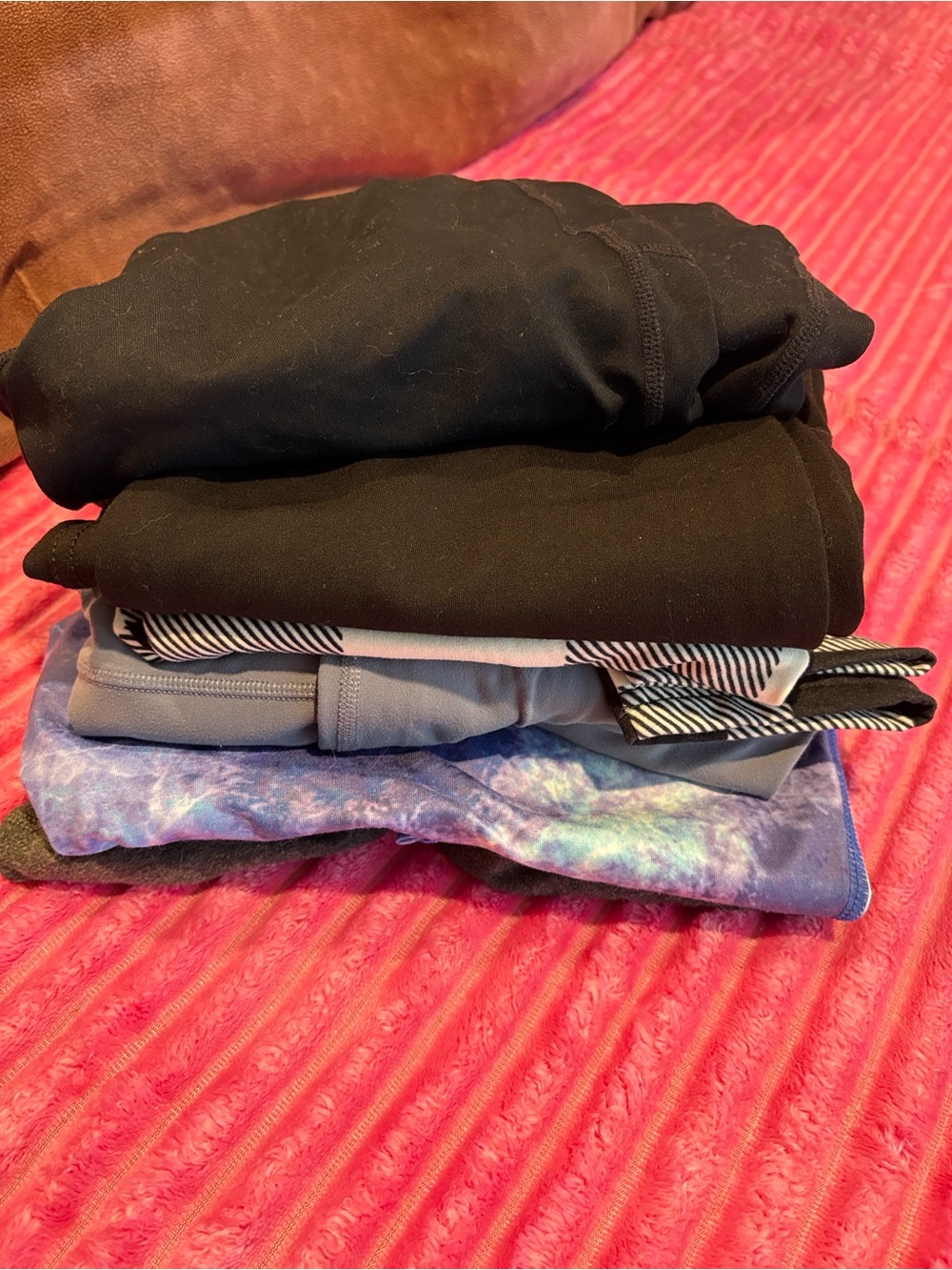WOMENS XL LEGGINGS-6 pair